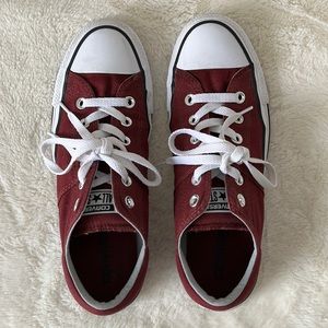 Low Top Converse All Star Sneakers EUC